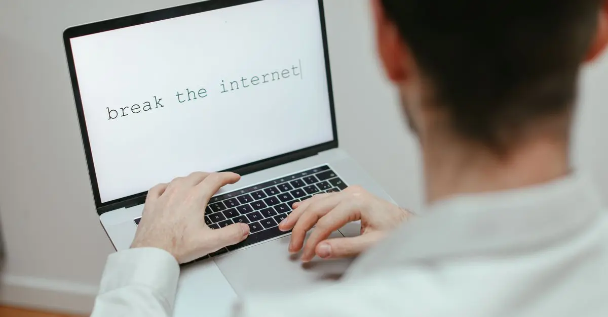 Fibre internet à domicile : Pourquoi choisir la fibre optique?